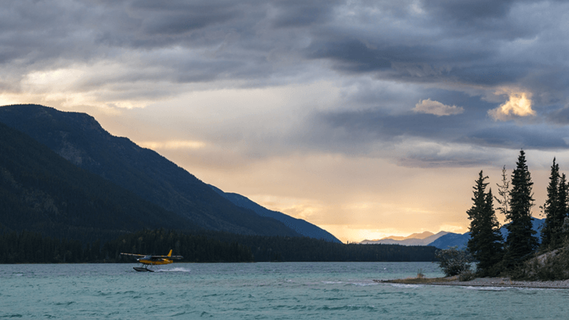 lake surrounded by mountains